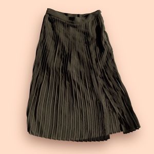 Crepe Pleated Slit Maxi Midi Skirt